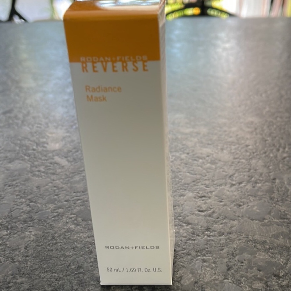 Rodan + Fields Reverse Radiance Mask age defy reveal radiance + even skin tone